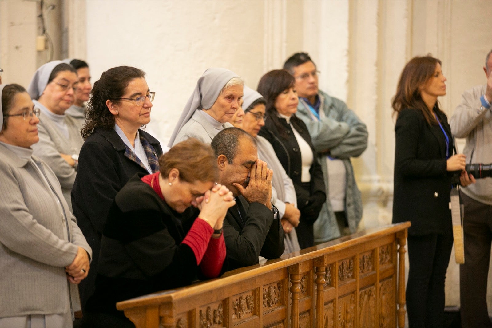 Los mejores momentos y el ambiente de lo vivido en la catedral de Granada este sábado.