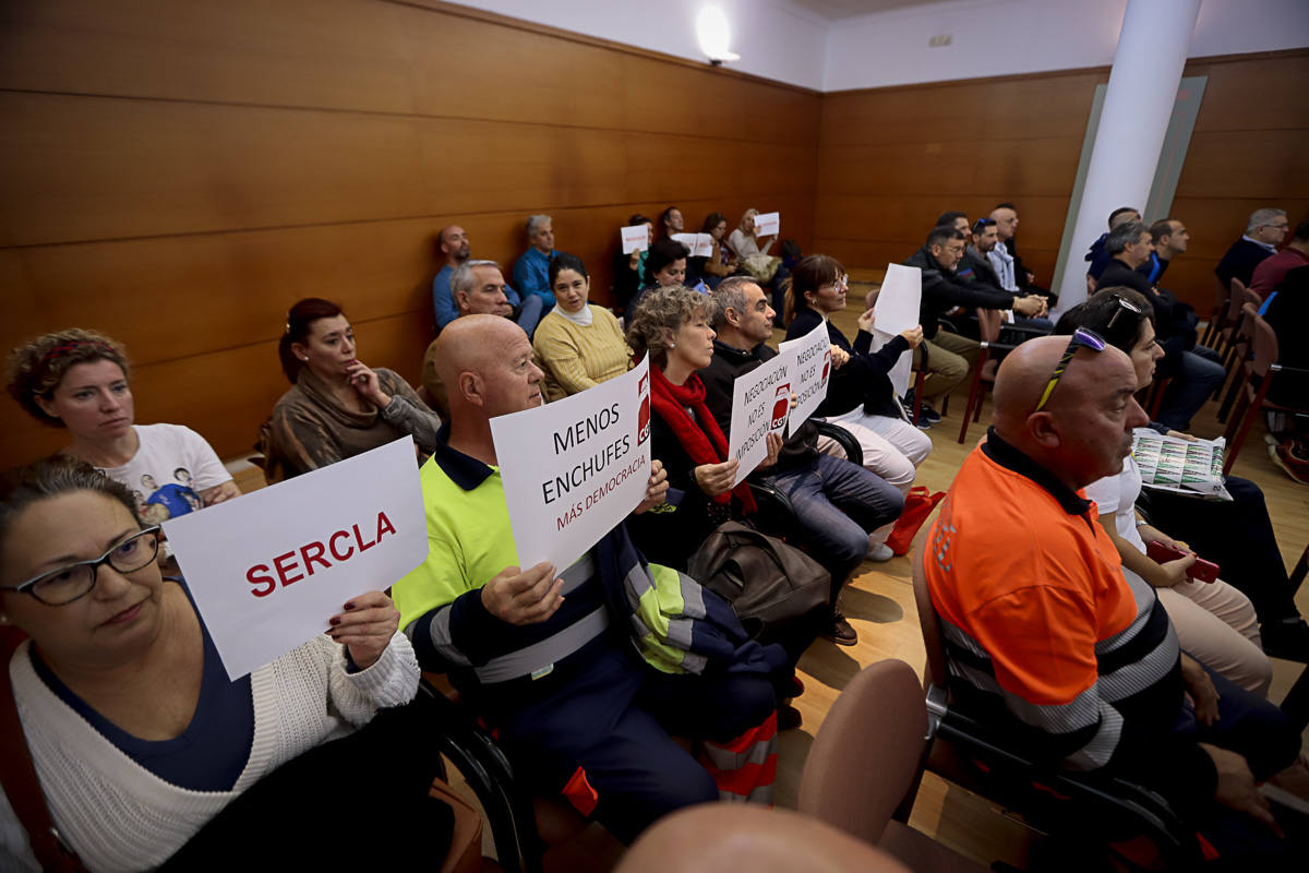 El personal reclama menos enchufismo en el servicio y más medios para trabajar 