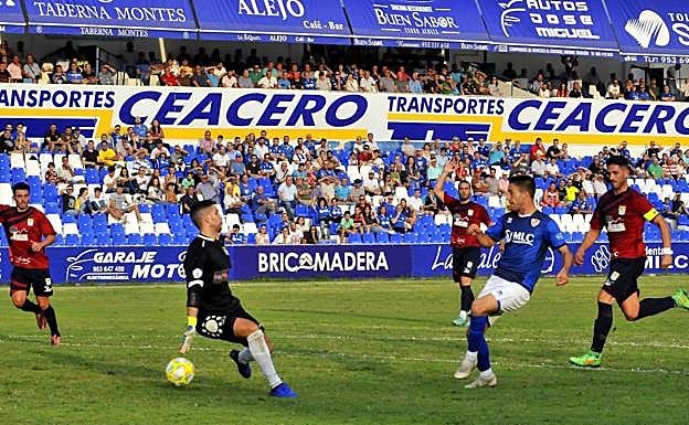 Imagen de Joan Grasa en el partido ante el Alhaurín. 