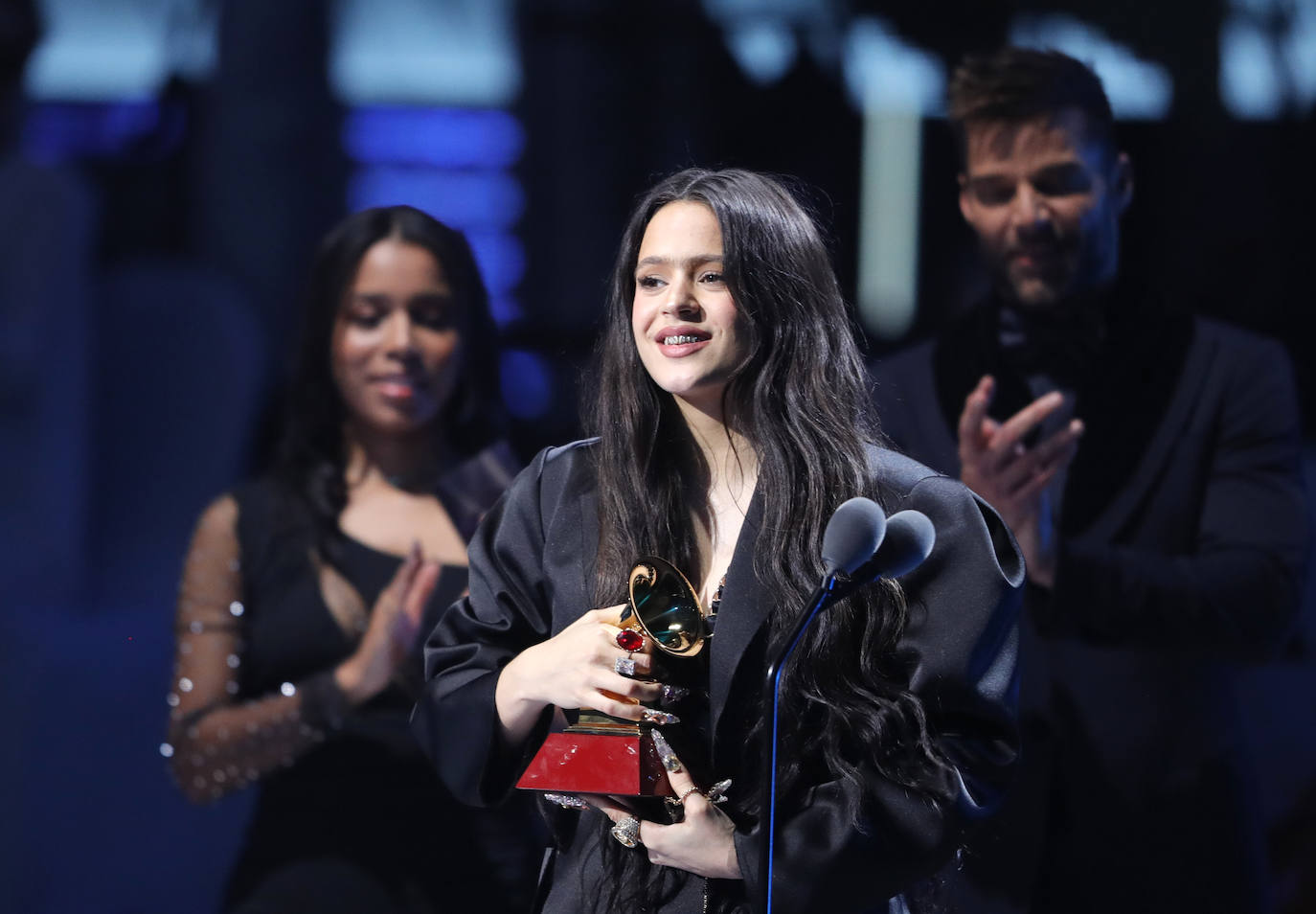 La artista española logró cinco de los seis premios a los que estaba nominada 