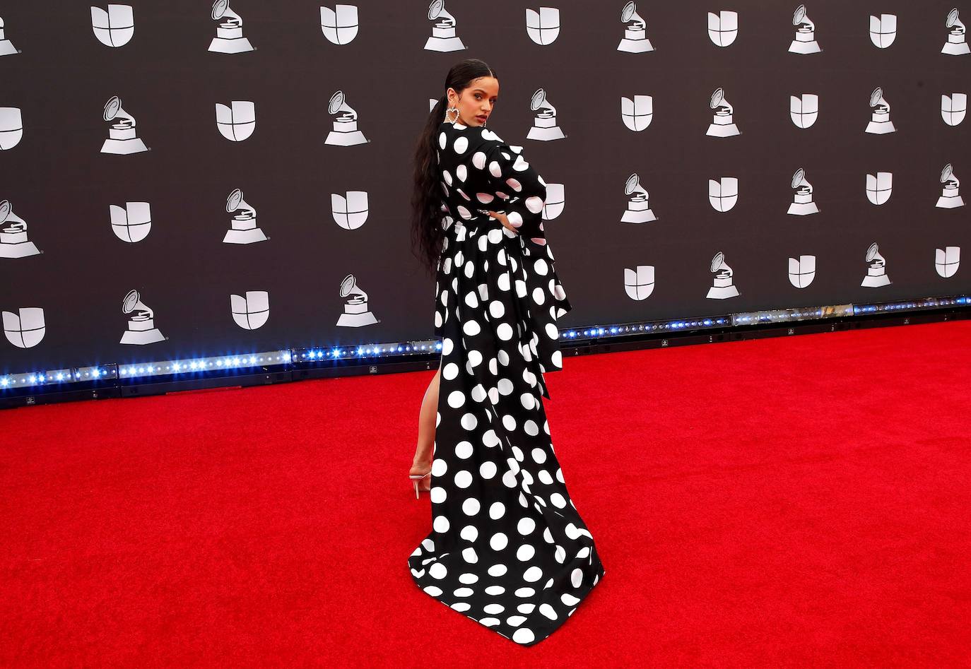 La artista española logró cinco de los seis premios a los que estaba nominada 