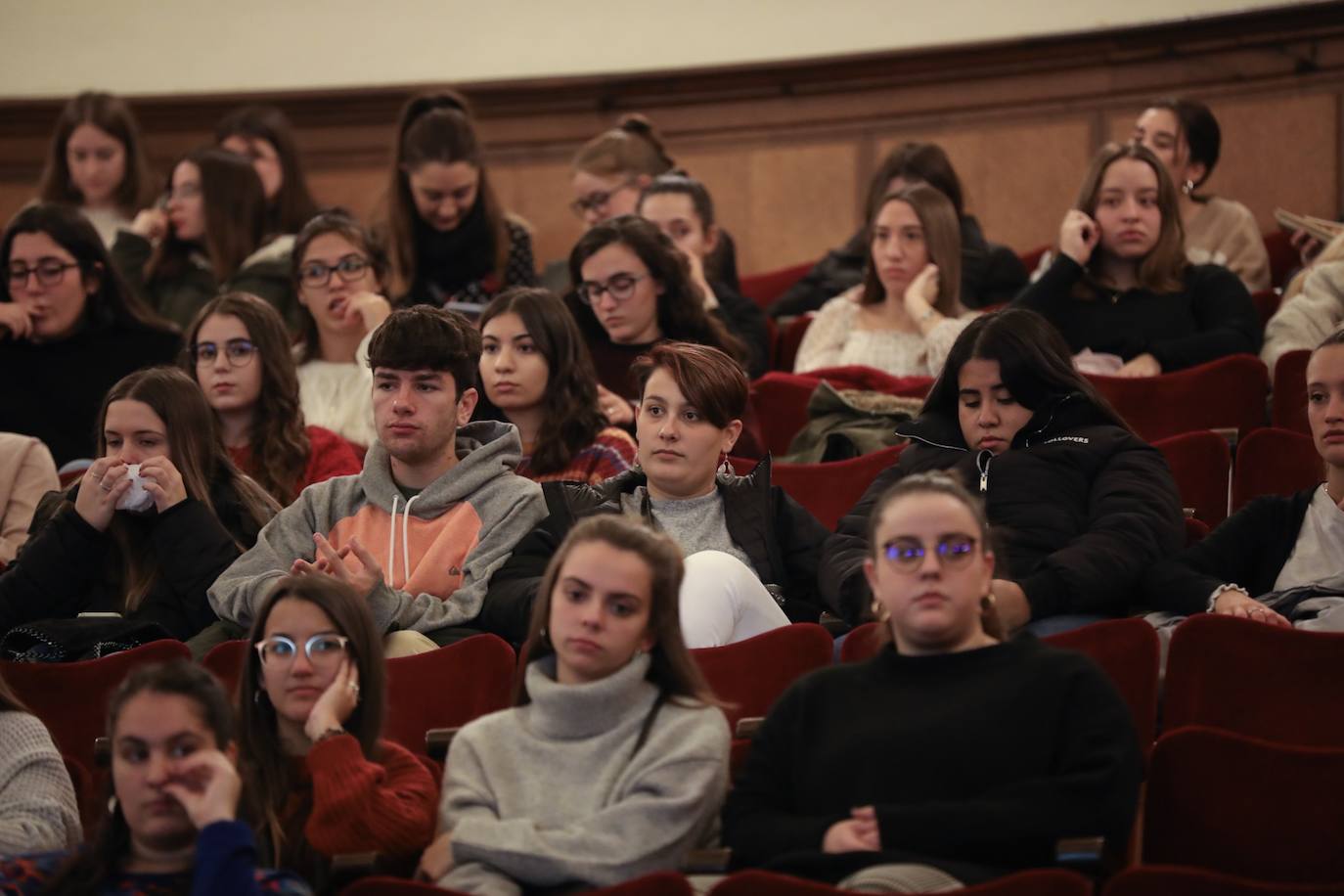 Estas prácticas contribuyen a promover la inclusión social y laboral de las personas con discapacidad intelectual y fomentar la formación e inserción laboral