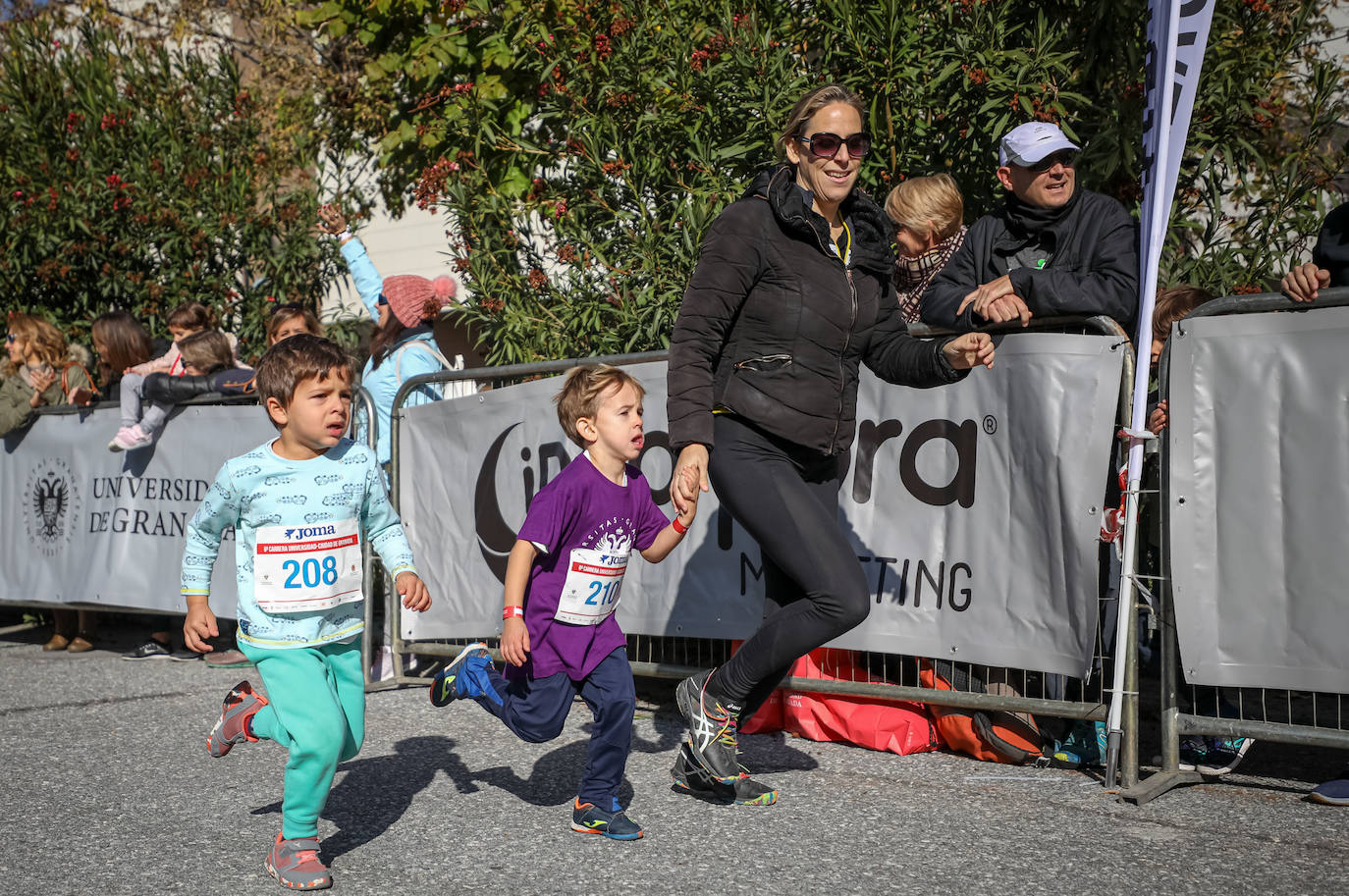 240 niños y niñas participan en la primera jornada de la sexta edición de la Carrera Universidad Ciudad de Granada