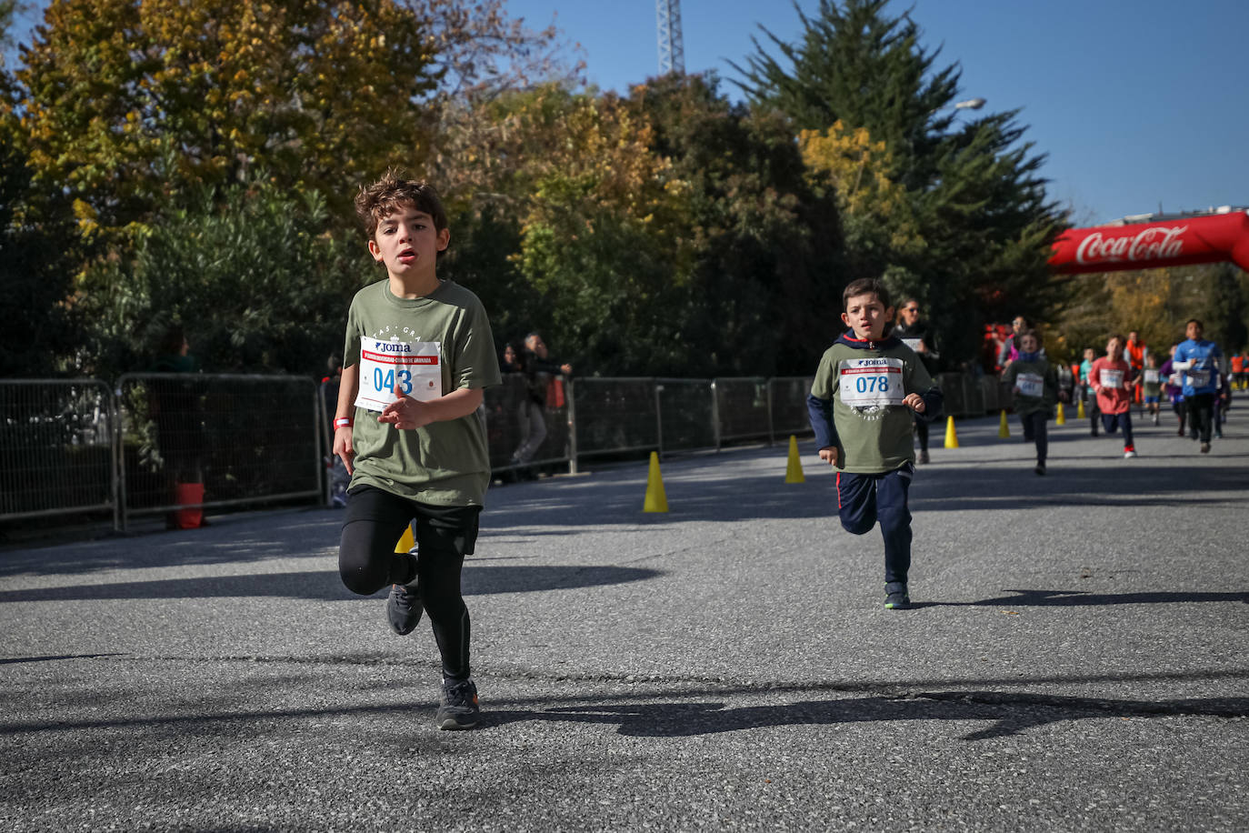 240 niños y niñas participan en la primera jornada de la sexta edición de la Carrera Universidad Ciudad de Granada