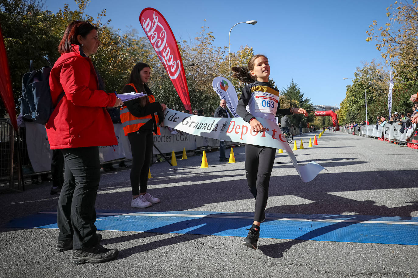 240 niños y niñas participan en la primera jornada de la sexta edición de la Carrera Universidad Ciudad de Granada