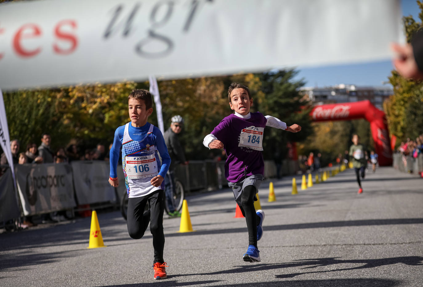 240 niños y niñas participan en la primera jornada de la sexta edición de la Carrera Universidad Ciudad de Granada