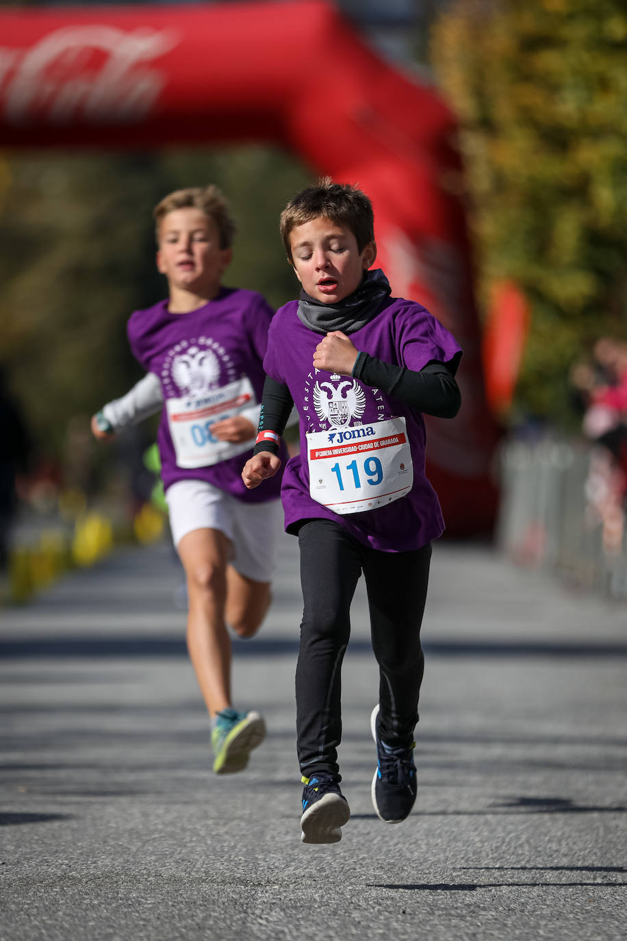 240 niños y niñas participan en la primera jornada de la sexta edición de la Carrera Universidad Ciudad de Granada