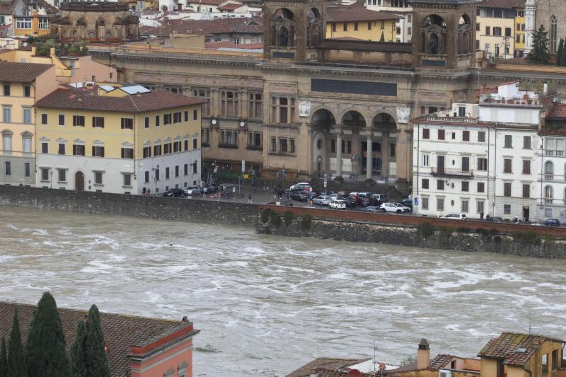 El caudal del río se eleva a su máximo en 20 años.