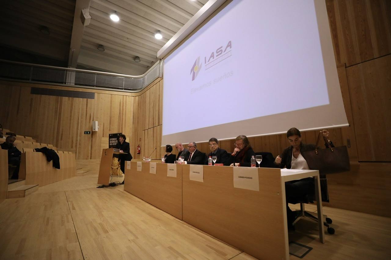 Así fue el acto en el Aula Magna de la Escuela de Arquitectura de la UGR 