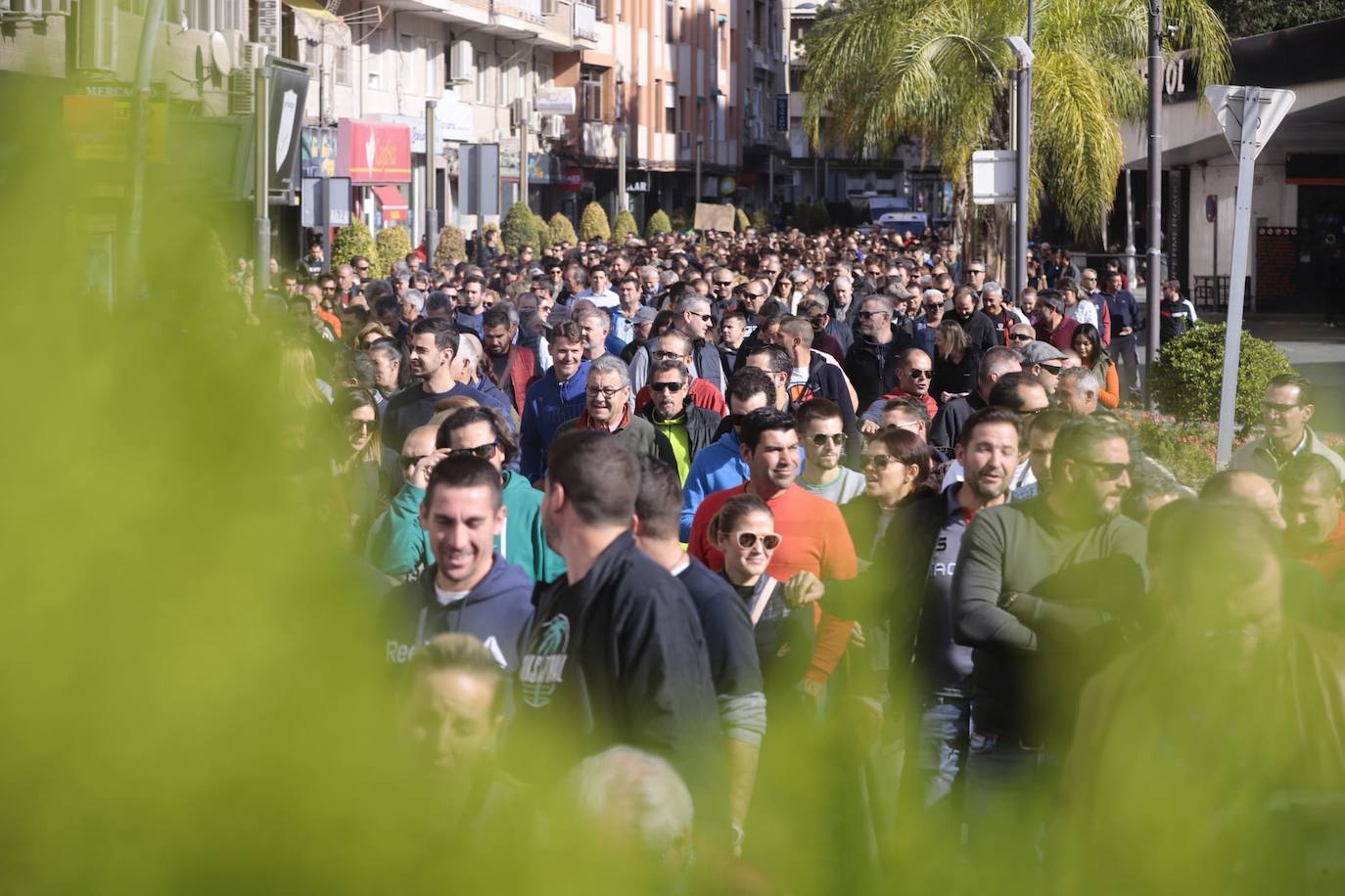 Miles de personas se han citado hoy en Motril para protestar por la situación del campo y pedir soluciones