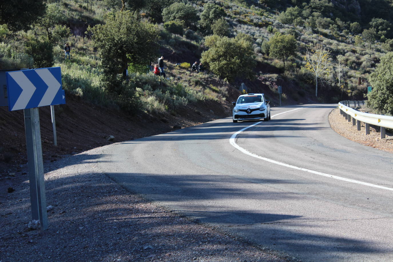 El piloto del Automóvil Club Almería ha dominado los dos primeros tramos