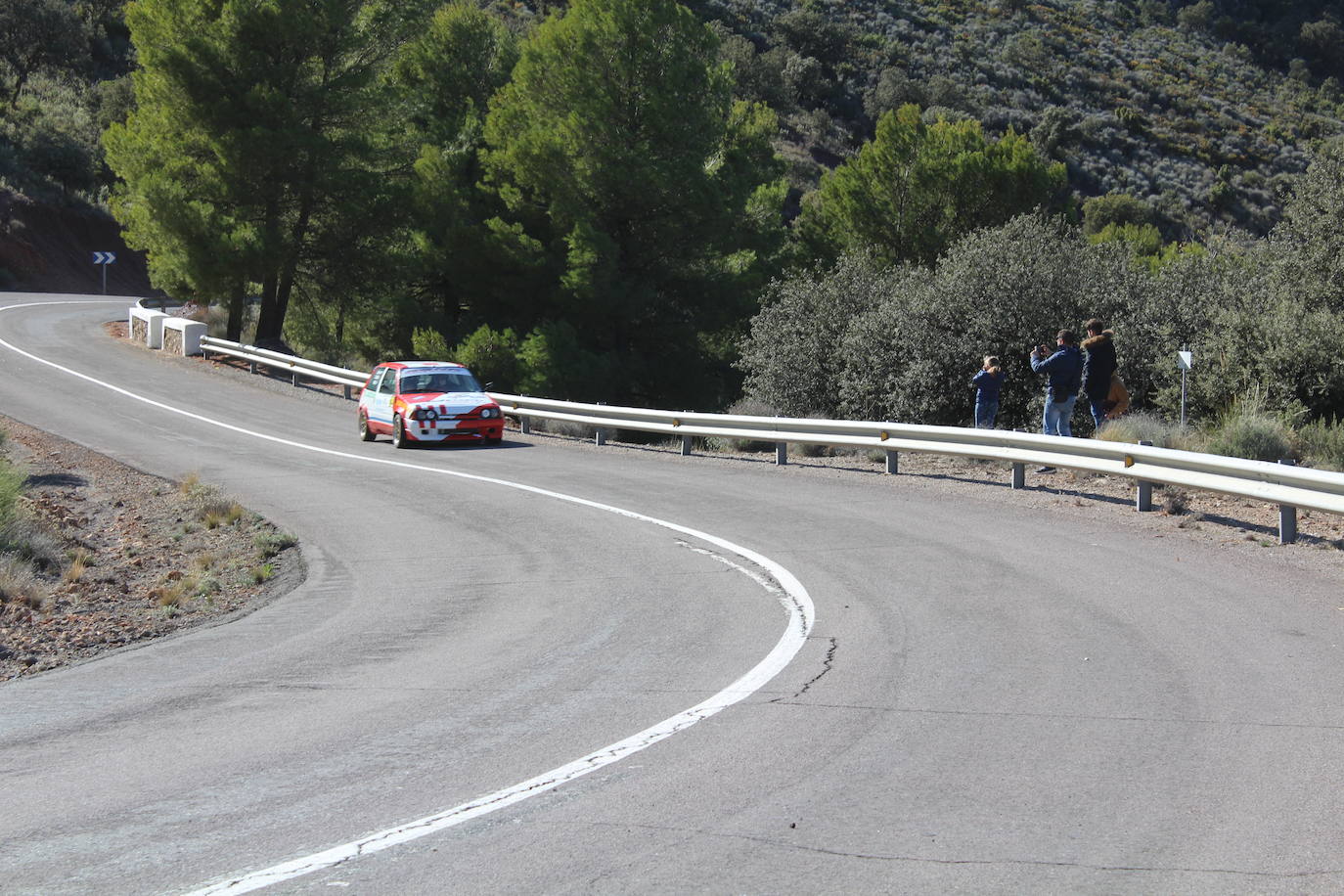 El piloto del Automóvil Club Almería ha dominado los dos primeros tramos