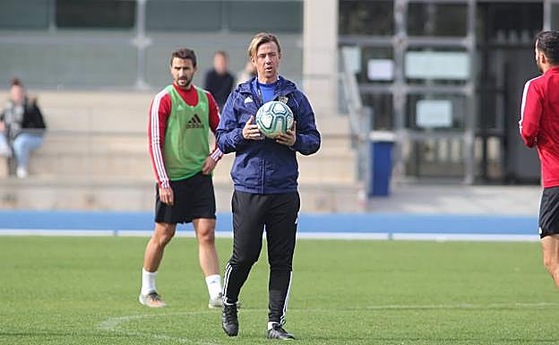 'Guti' tiene el balón, objetivo que pretende cumpla su equipo mañana. 