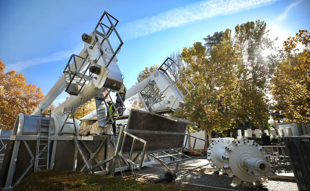 Trabajos en la noria del Paseo del Salón. 
