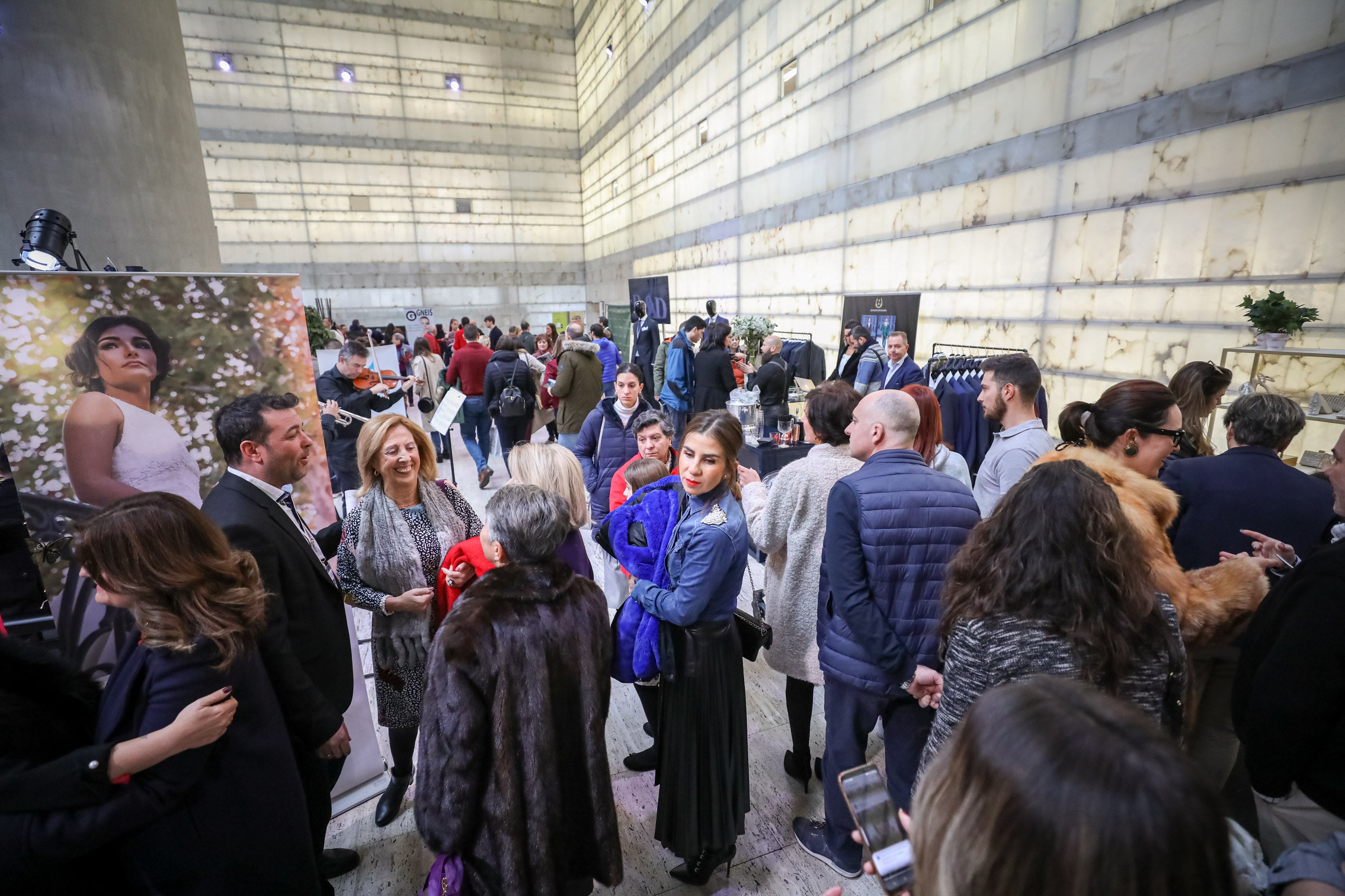 Segunda y última joranda de la feria organizada por Ideal, con gran éxito de público.