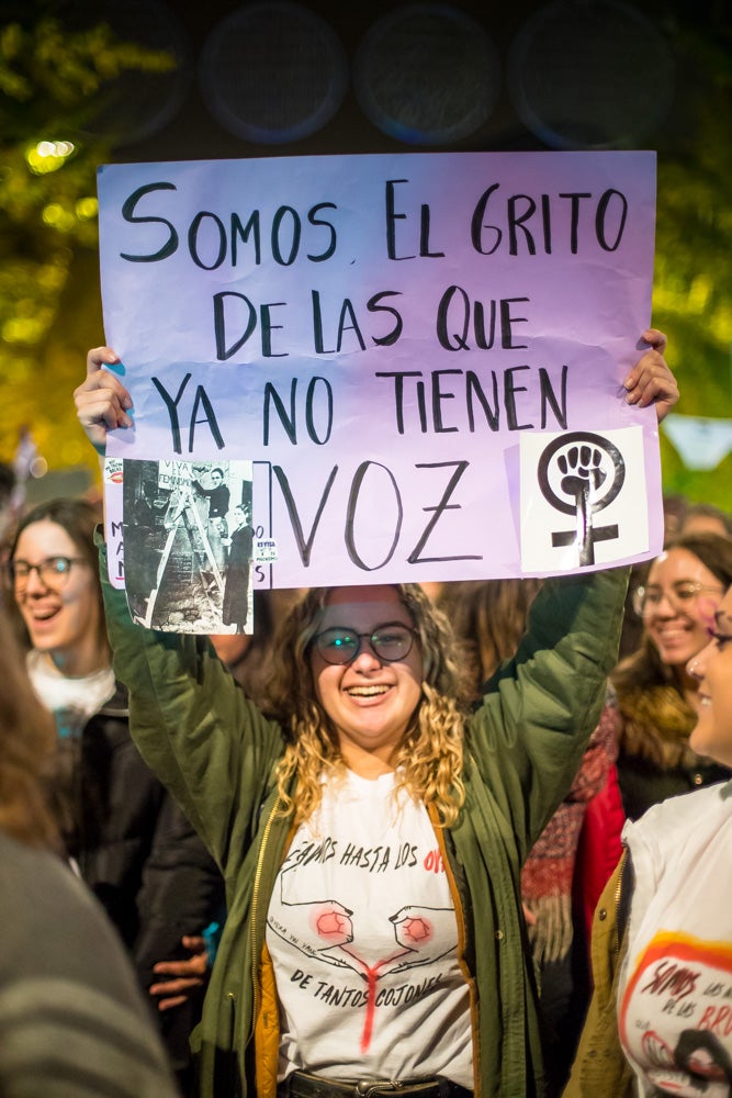 Repasa los carteles de la manifestación feminista contra la violencia de género de este 25N en Granada 