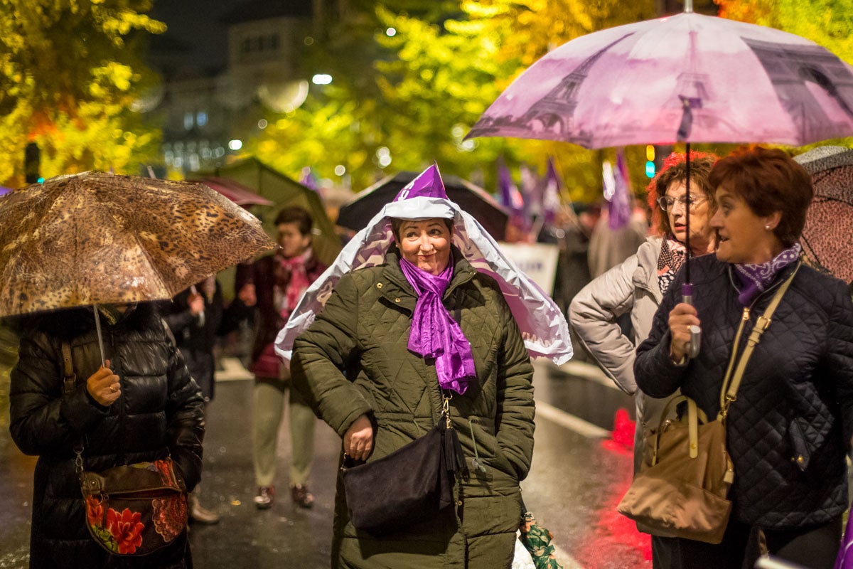 Repasa los carteles de la manifestación feminista contra la violencia de género de este 25N en Granada 