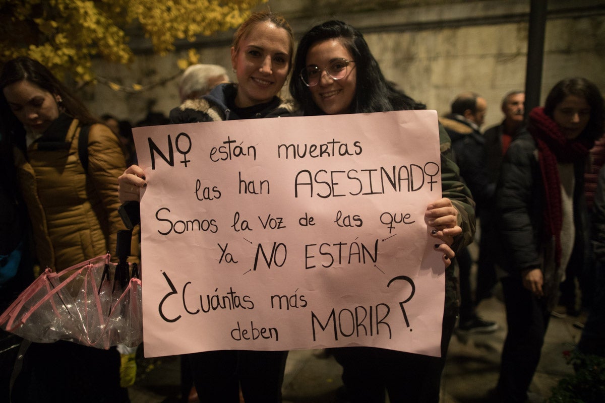 Repasa los carteles de la manifestación feminista contra la violencia de género de este 25N en Granada 