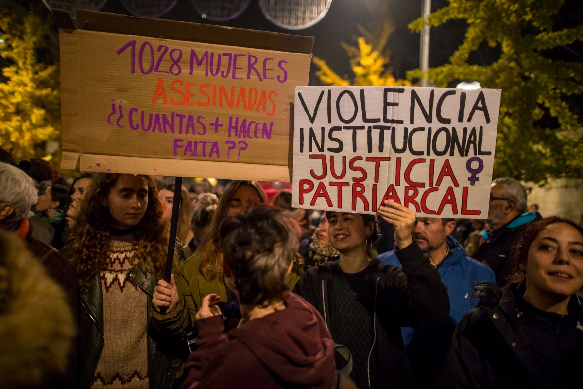 Repasa los carteles de la manifestación feminista contra la violencia de género de este 25N en Granada 