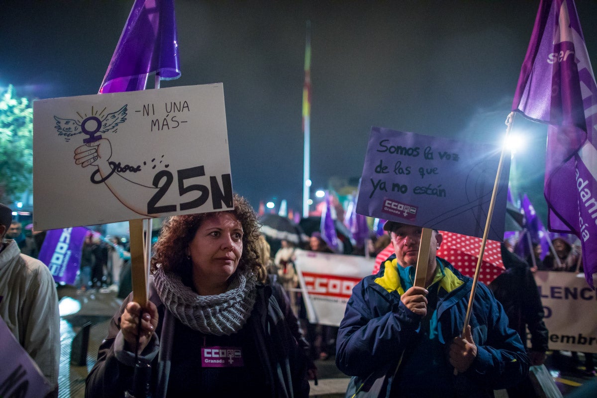 Repasa los carteles de la manifestación feminista contra la violencia de género de este 25N en Granada 