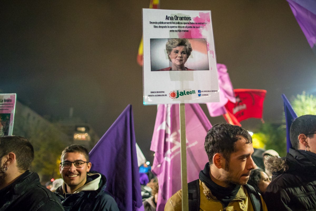 Repasa los carteles de la manifestación feminista contra la violencia de género de este 25N en Granada 