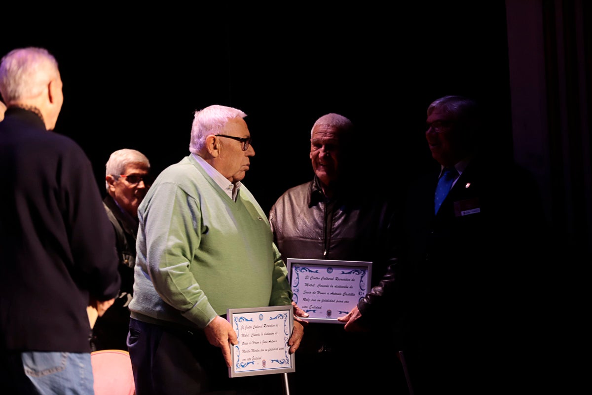 La entidad cumplía 89 años y varios de sus miembros recibieron un merecido homenaje