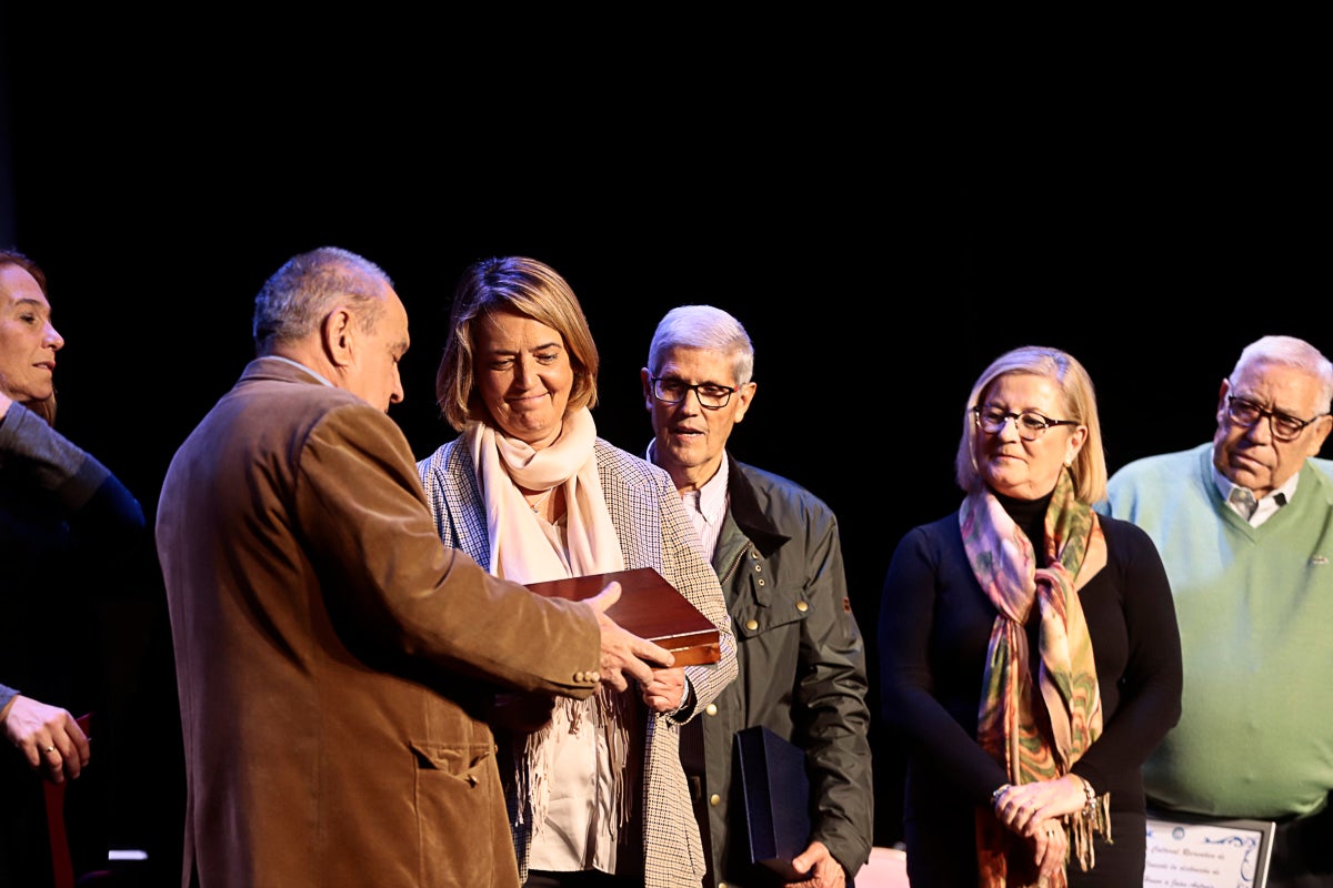 La entidad cumplía 89 años y varios de sus miembros recibieron un merecido homenaje