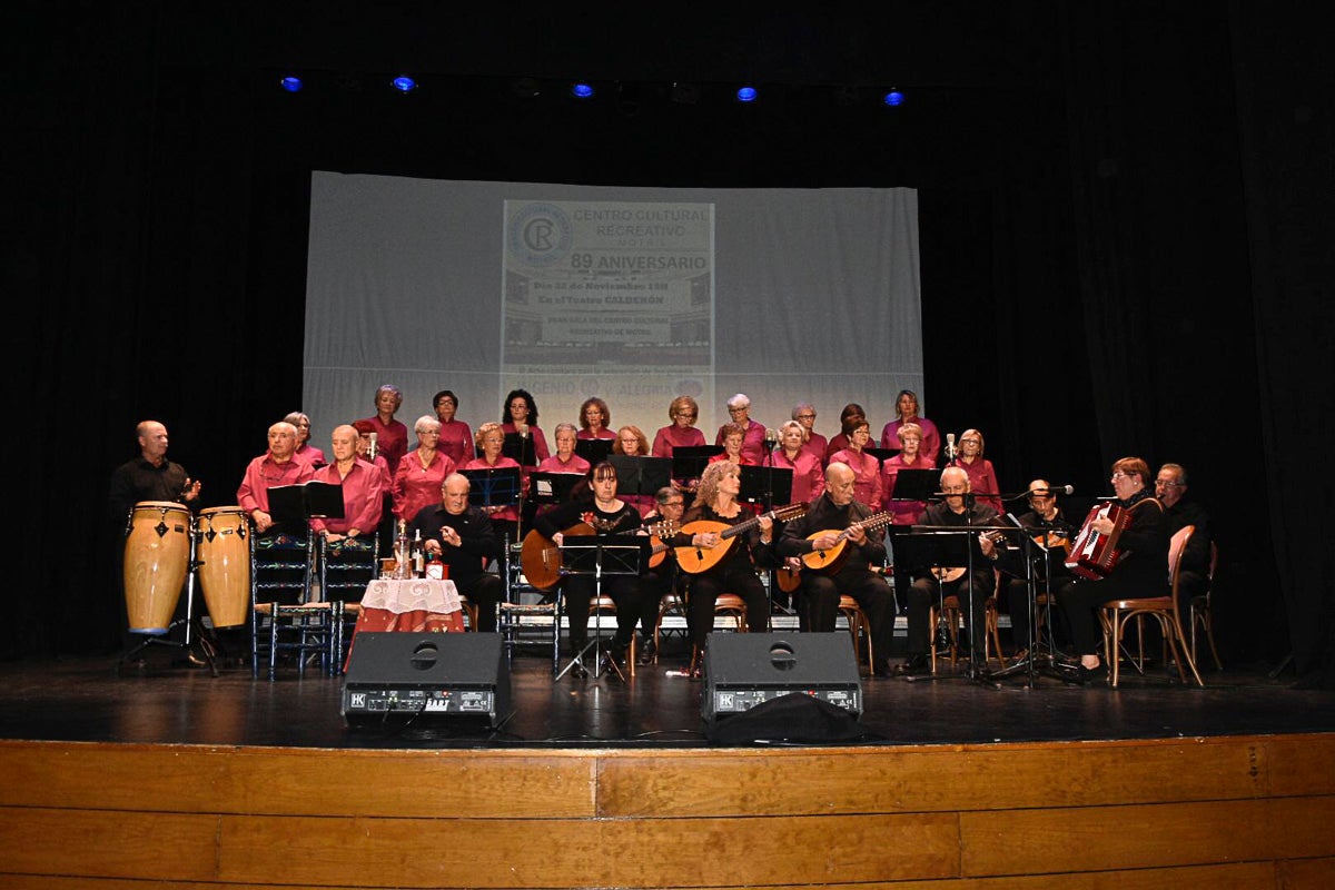 La entidad cumplía 89 años y varios de sus miembros recibieron un merecido homenaje