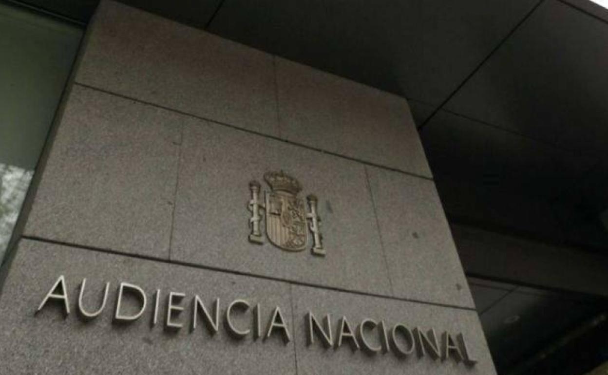 El BBVA detalla al juez los correos e interrogatorios a sus altos cargos por el 'caso Villarejo'