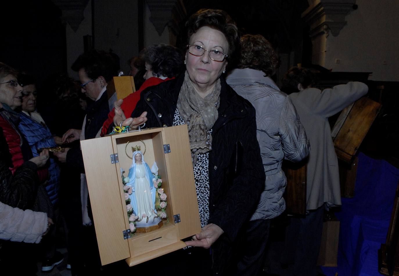 En este pueblo existen 21 urnas portátiles de madera dedicadas a esta advocación que durante el año van recorriendo la inmensa mayoría de las casas 