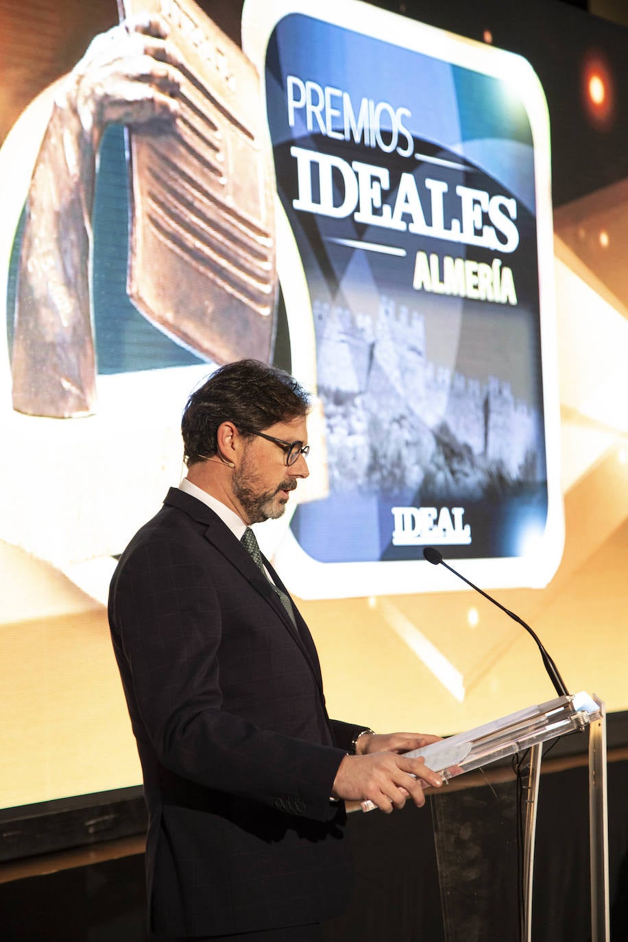 Más de 200 personas se han dado cita en el Varadero del Puerto de Almería para asistir a la gala de entrega de estos galardones que reconocen el talento almeriense 