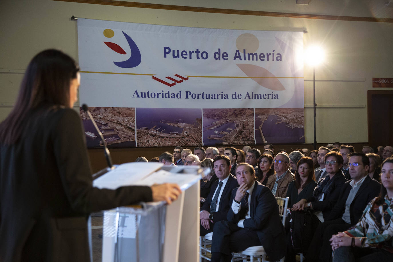 Más de 200 personas se han dado cita en el Varadero del Puerto de Almería para asistir a la gala de entrega de estos galardones que reconocen el talento almeriense 