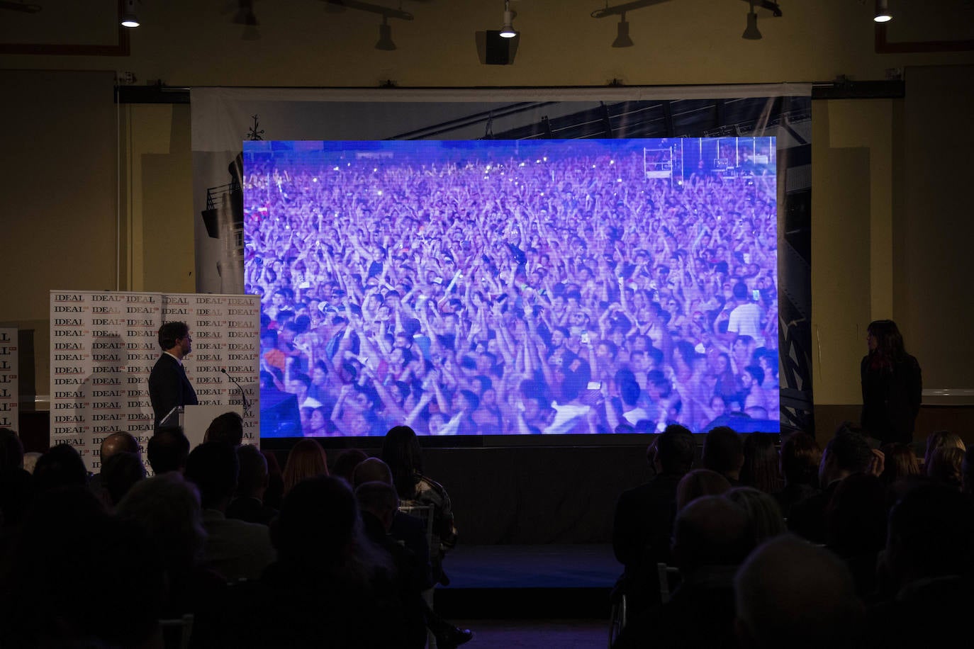 Más de 200 personas se han dado cita en el Varadero del Puerto de Almería para asistir a la gala de entrega de estos galardones que reconocen el talento almeriense 