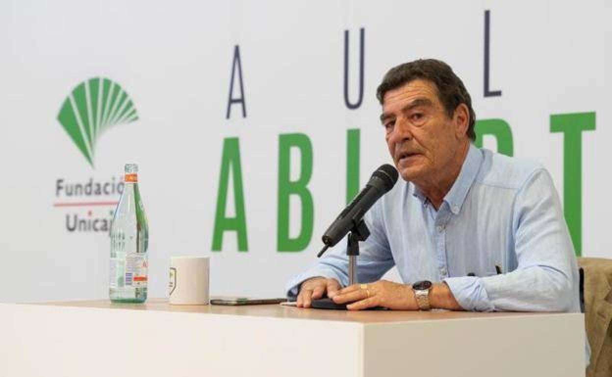 Juez Calatayud: «Sufrí un síncope en el AVE y me dijeron que no hay desfibrilador: es una grave imprudencia»