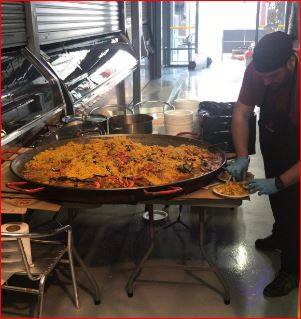 El Mercado de San Francisco ha acogido esta mañana VI Feria del Aceite de Oliva y el IV Concurso Nacional de Cortadores de Jamón, prueba puntuable en el circuito nacional