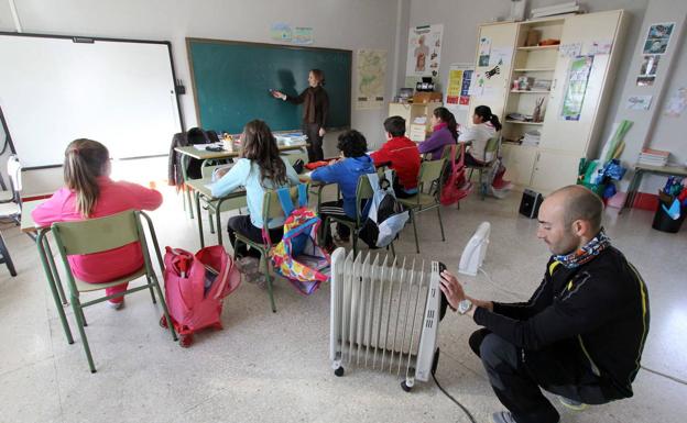 Las quejas por el frío se producen tanto en colegios como en institutos de la provincia.