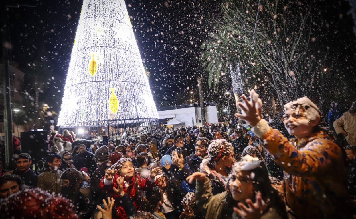 La magia de la Navidad ilumina Motril