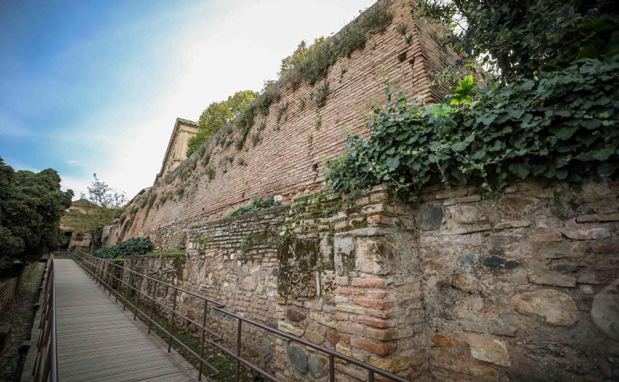 La Junta destina 700.000 euros a obras de rehabilitación en la Plaza de Carlos V en la Alhambra