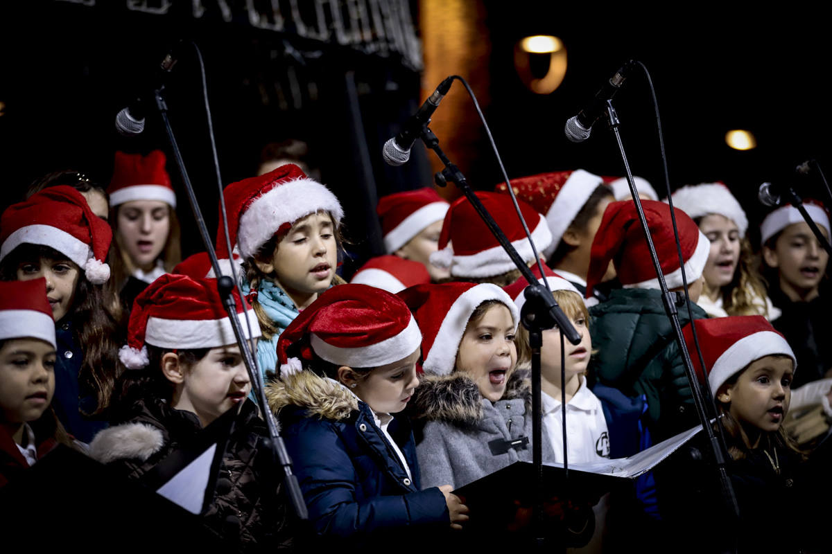 Un millón de bombillas brillarán en las calles de la ciudad hasta después de Reyes