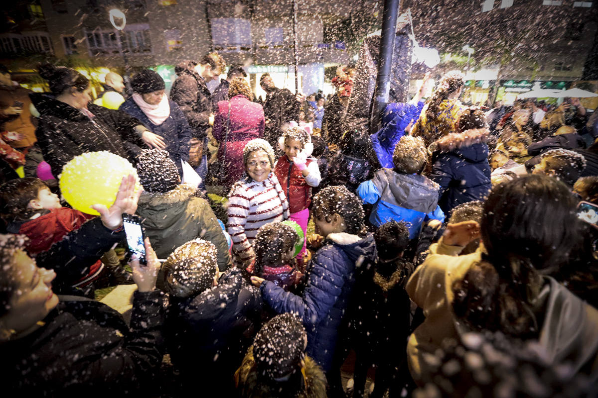 Un millón de bombillas brillarán en las calles de la ciudad hasta después de Reyes