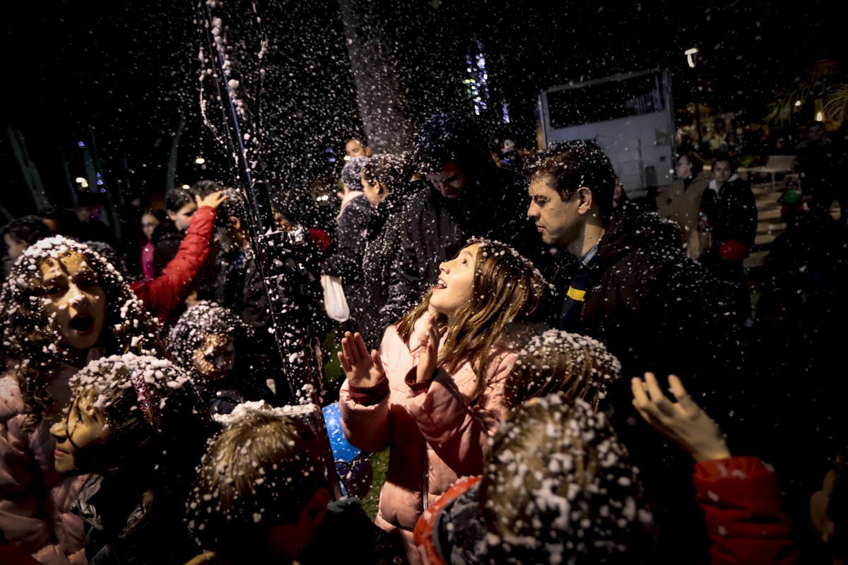 Un millón de bombillas brillarán en las calles de la ciudad hasta después de Reyes