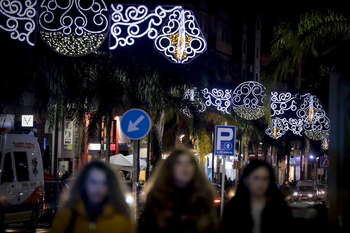 Un millón de bombillas brillarán en las calles de la ciudad hasta después de Reyes