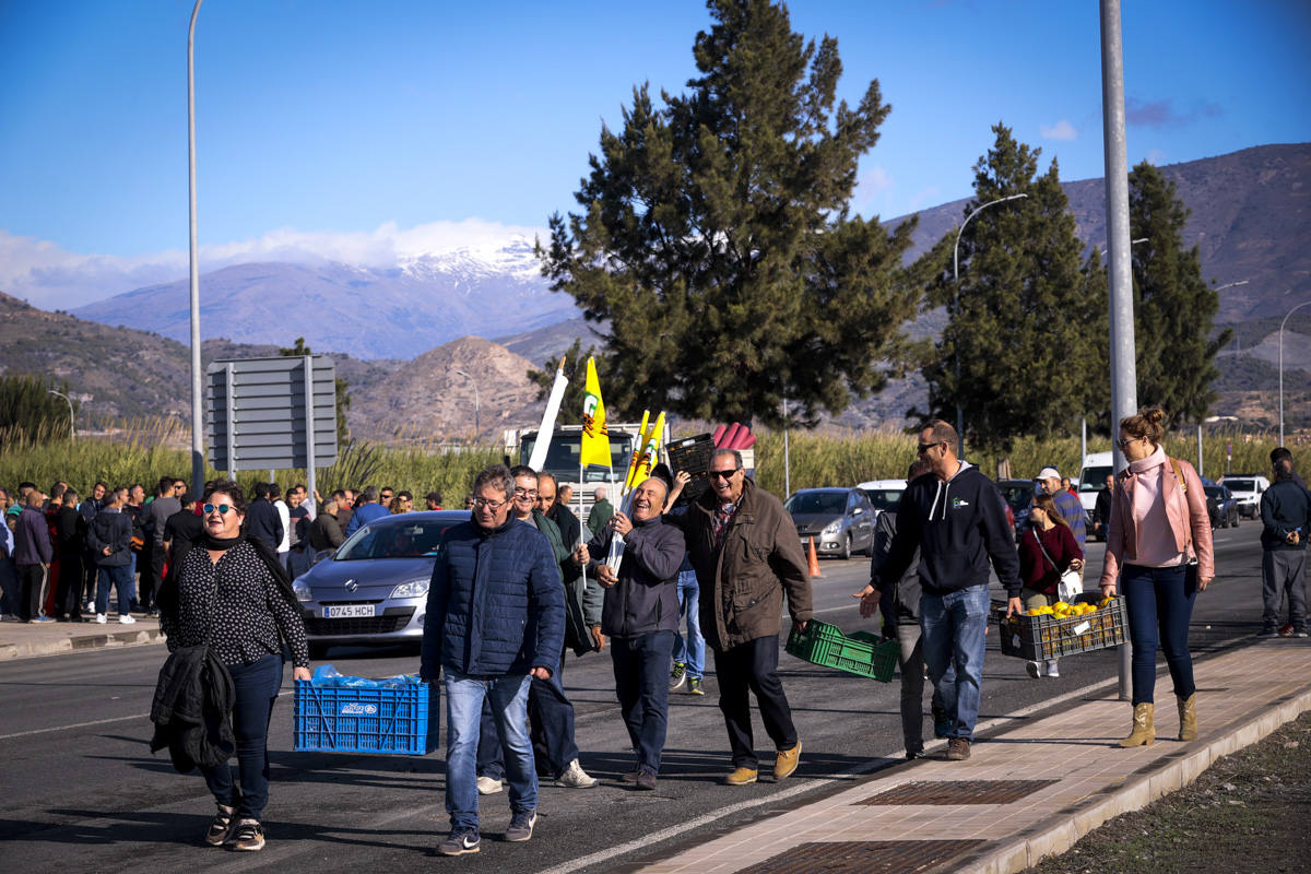 Aseguran que si la situación no cambia están abocados a una «guerra» por la supervivencia y anuncian futuras movilizaciones