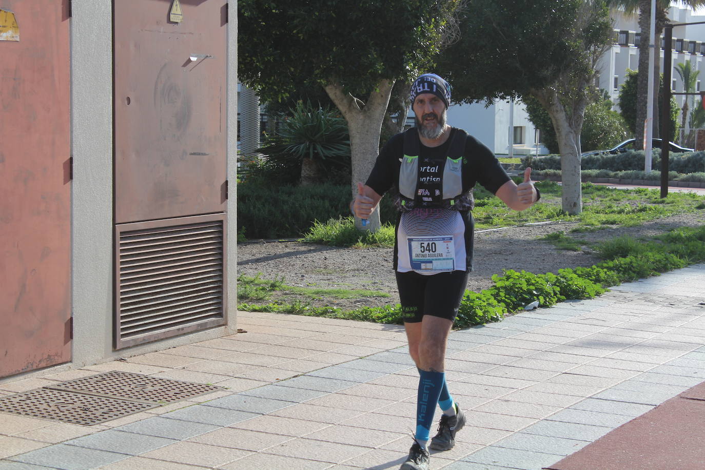 Medio millar de atletas han participado en la quinta edición de la Ultra Maratón Costa de Almería