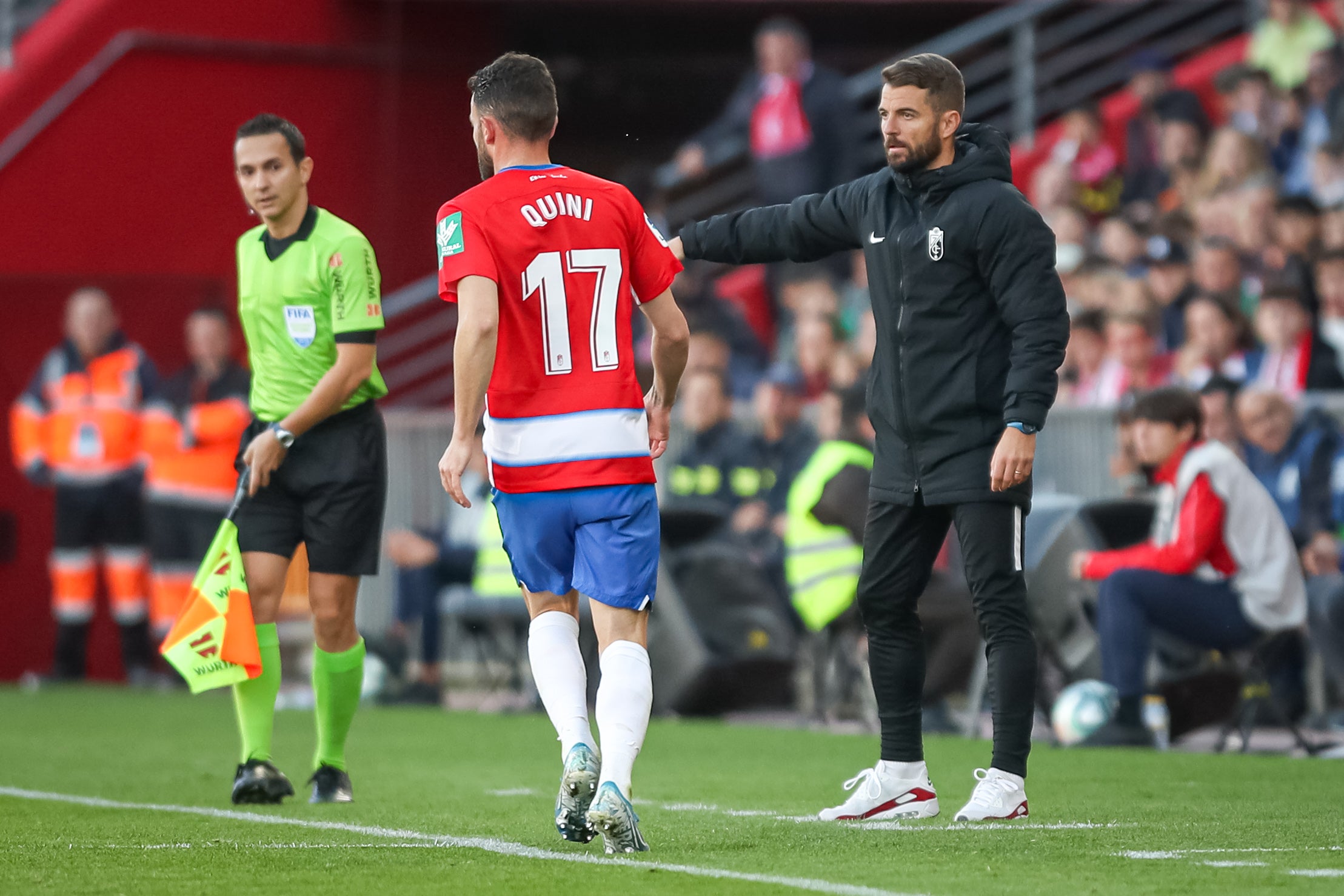 Repasa los mejores momentos del choque que ha enfrentado a dos rivales directos en Los Cármenes