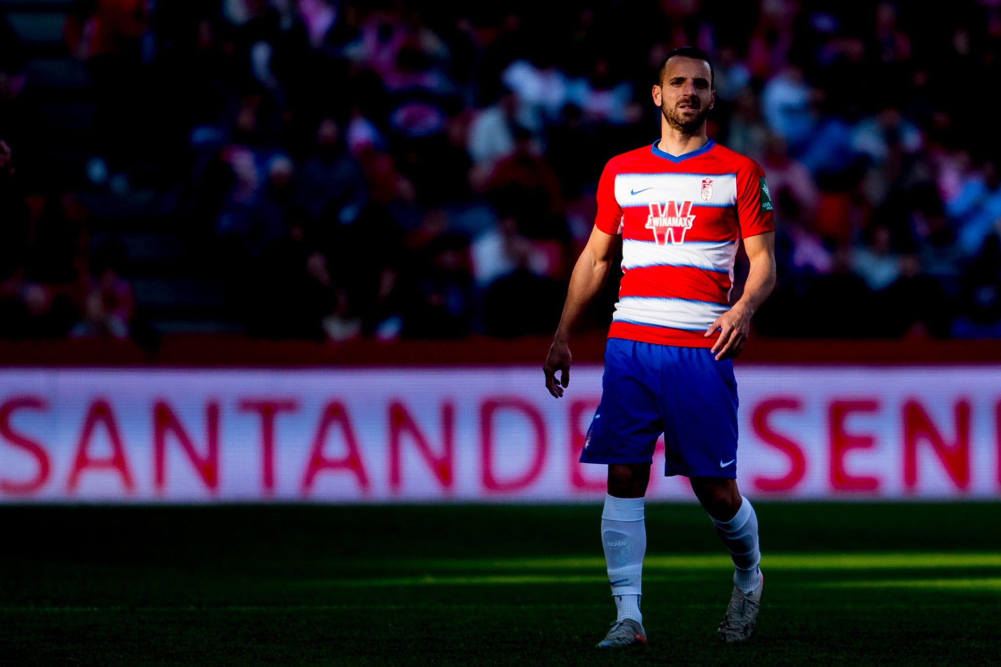 Repasa los mejores momentos del choque que ha enfrentado a dos rivales directos en Los Cármenes