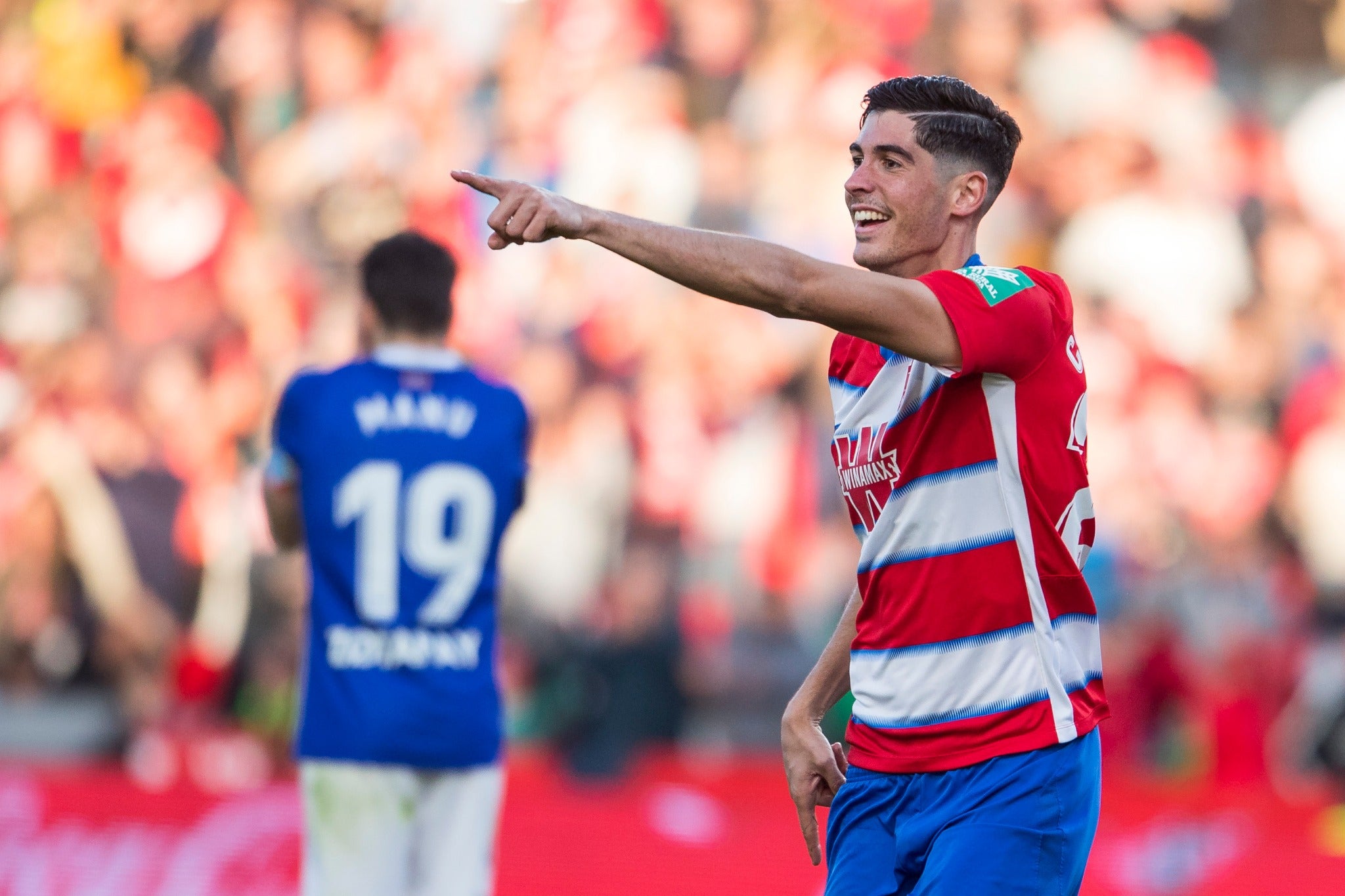 Repasa los mejores momentos del choque que ha enfrentado a dos rivales directos en Los Cármenes