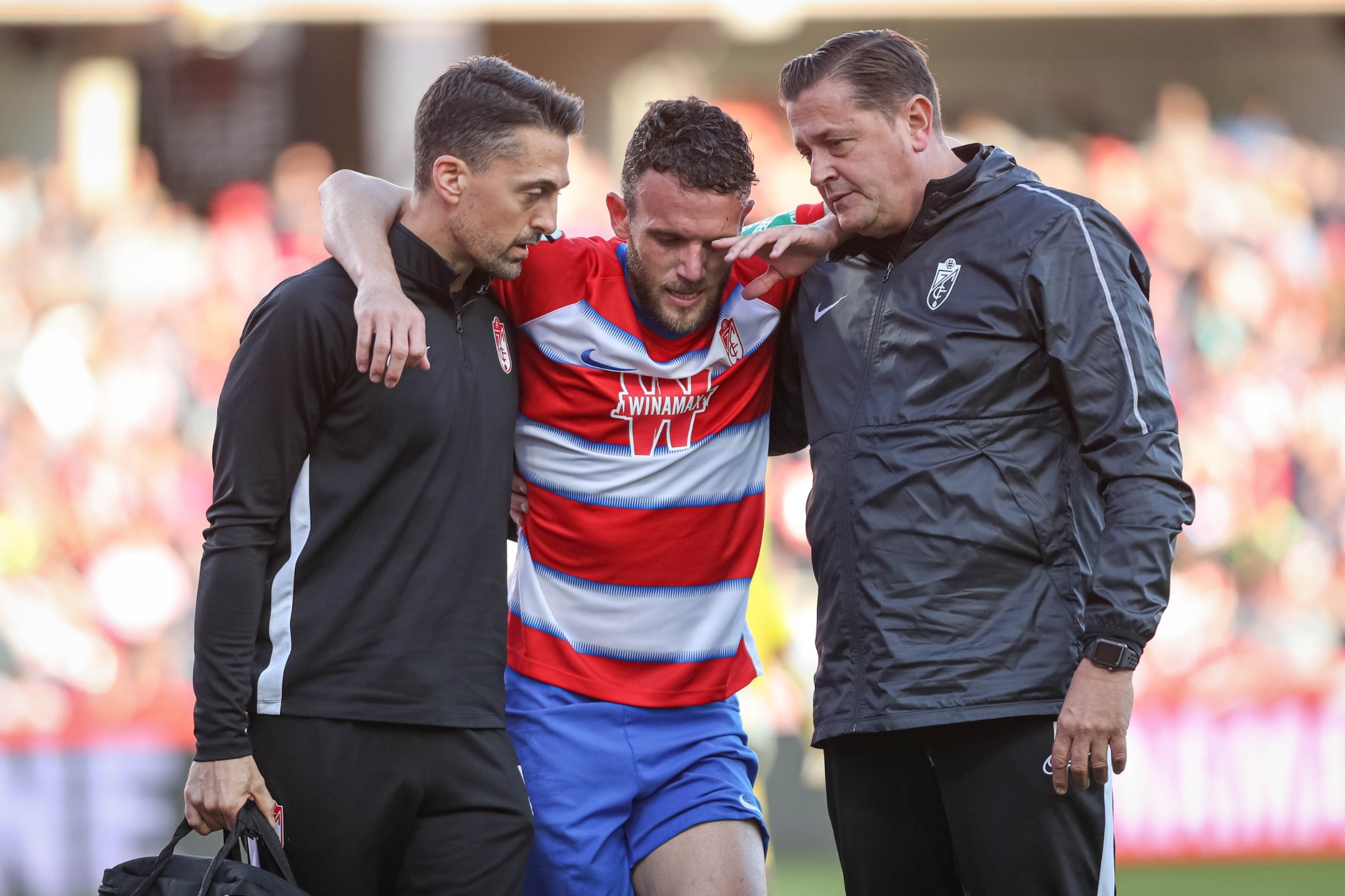 Repasa los mejores momentos del choque que ha enfrentado a dos rivales directos en Los Cármenes