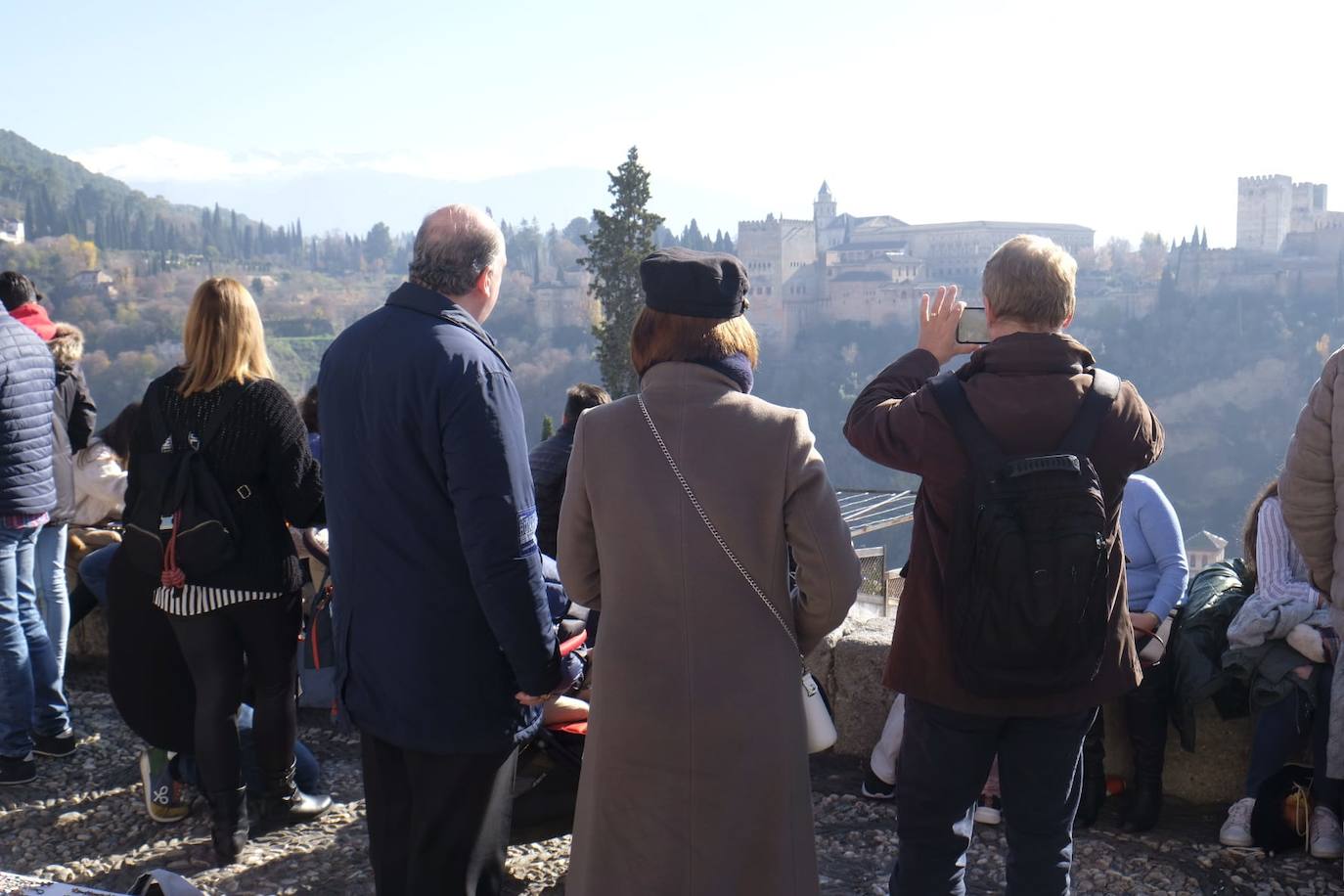 El popular enclave granadino está siendo uno de los escenarios más visitados durante este puente.