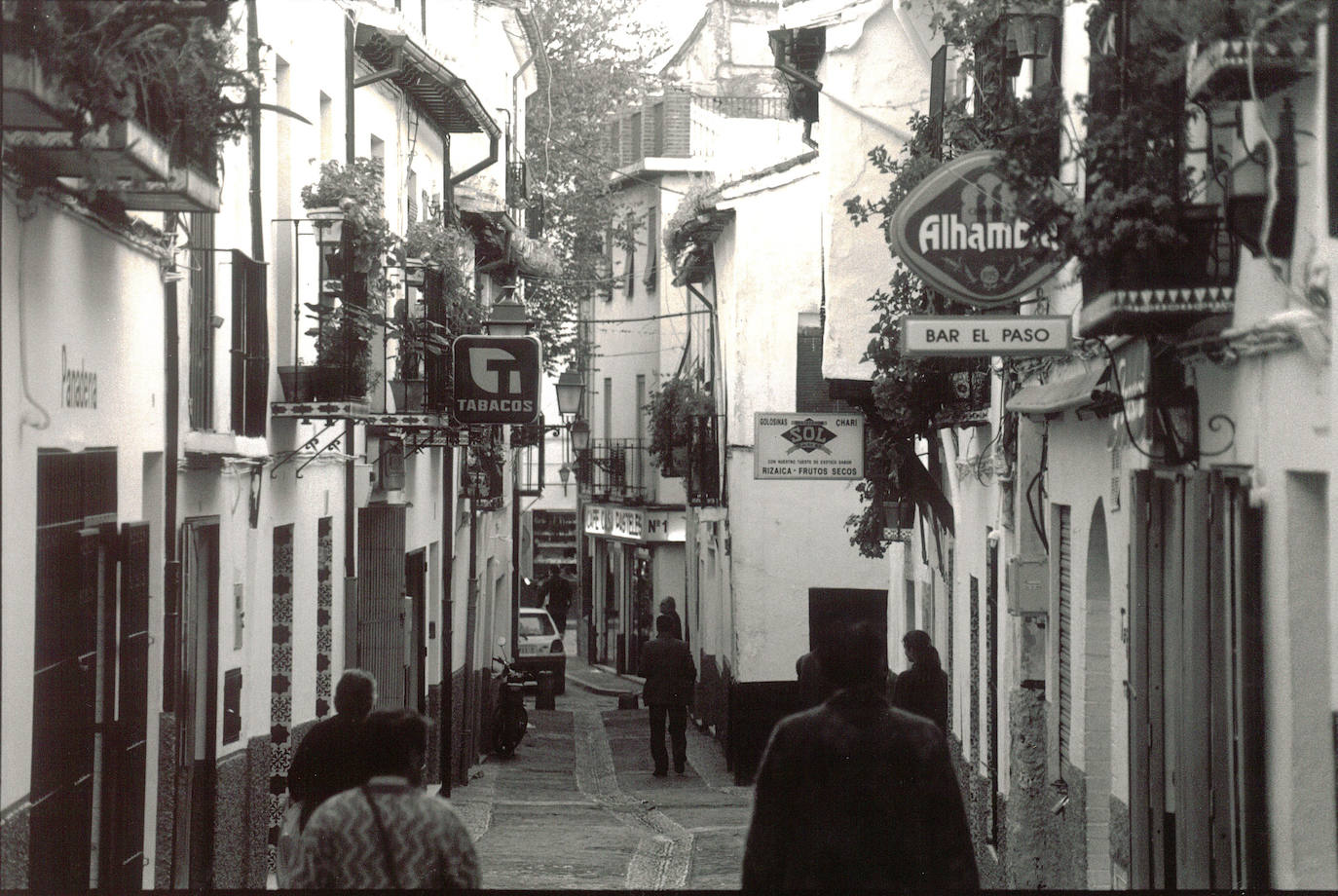 Fotos: El Albaicín, en 1994 y 2019
